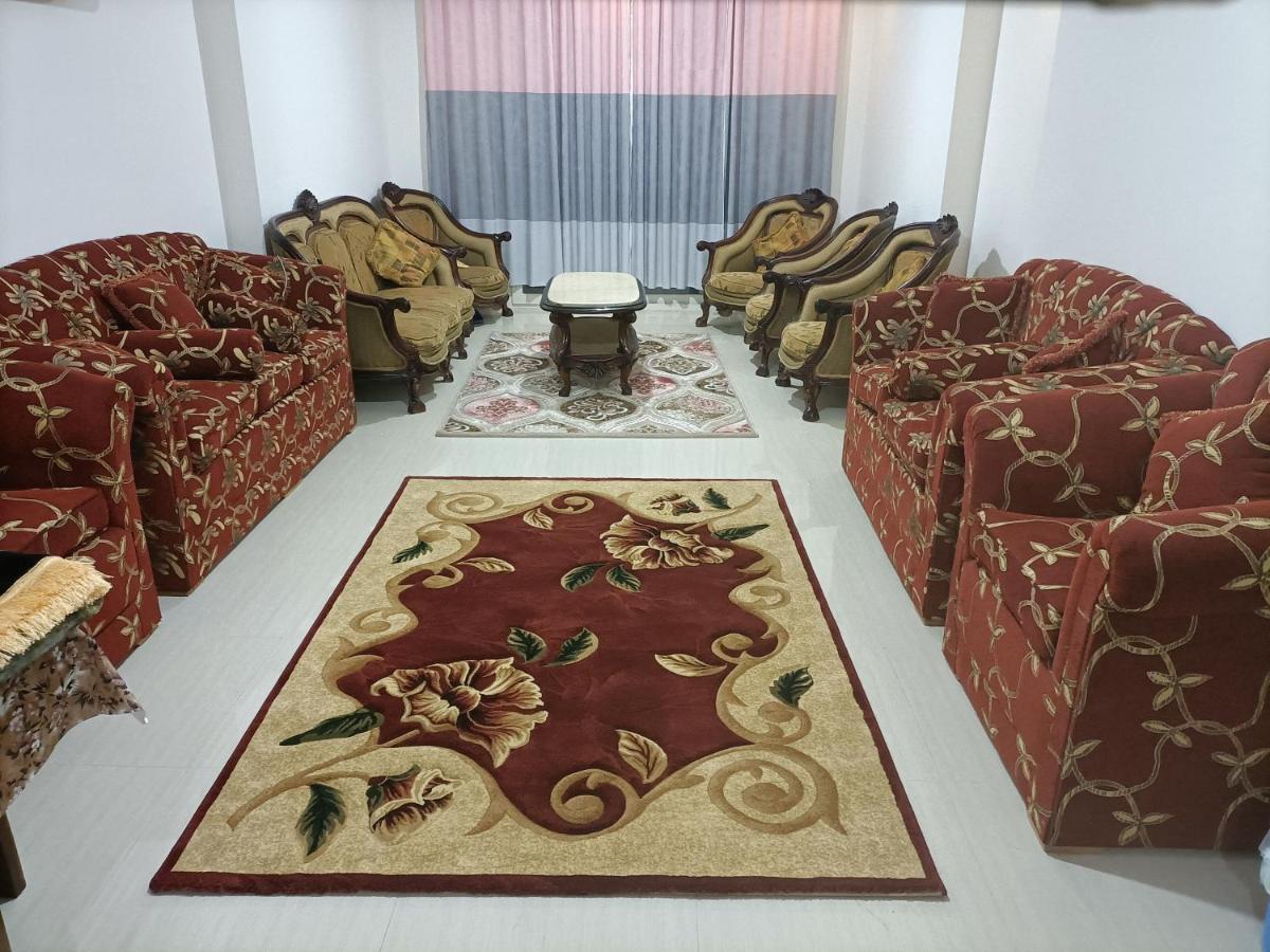 Apartment Lovely 3 Bedrooms In Sydibeshr Family Only *