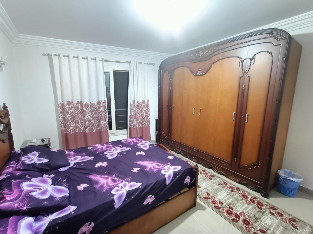 Lovely 3 Bedrooms In Sydibeshr Family Only