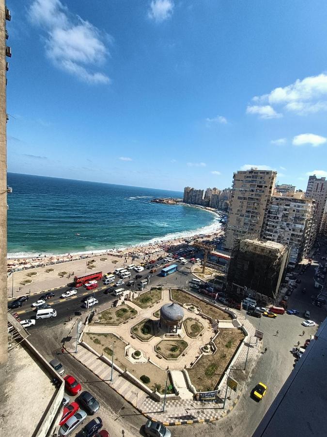 Lovely 3 Bedrooms In Sydibeshr Family Only Alexandria